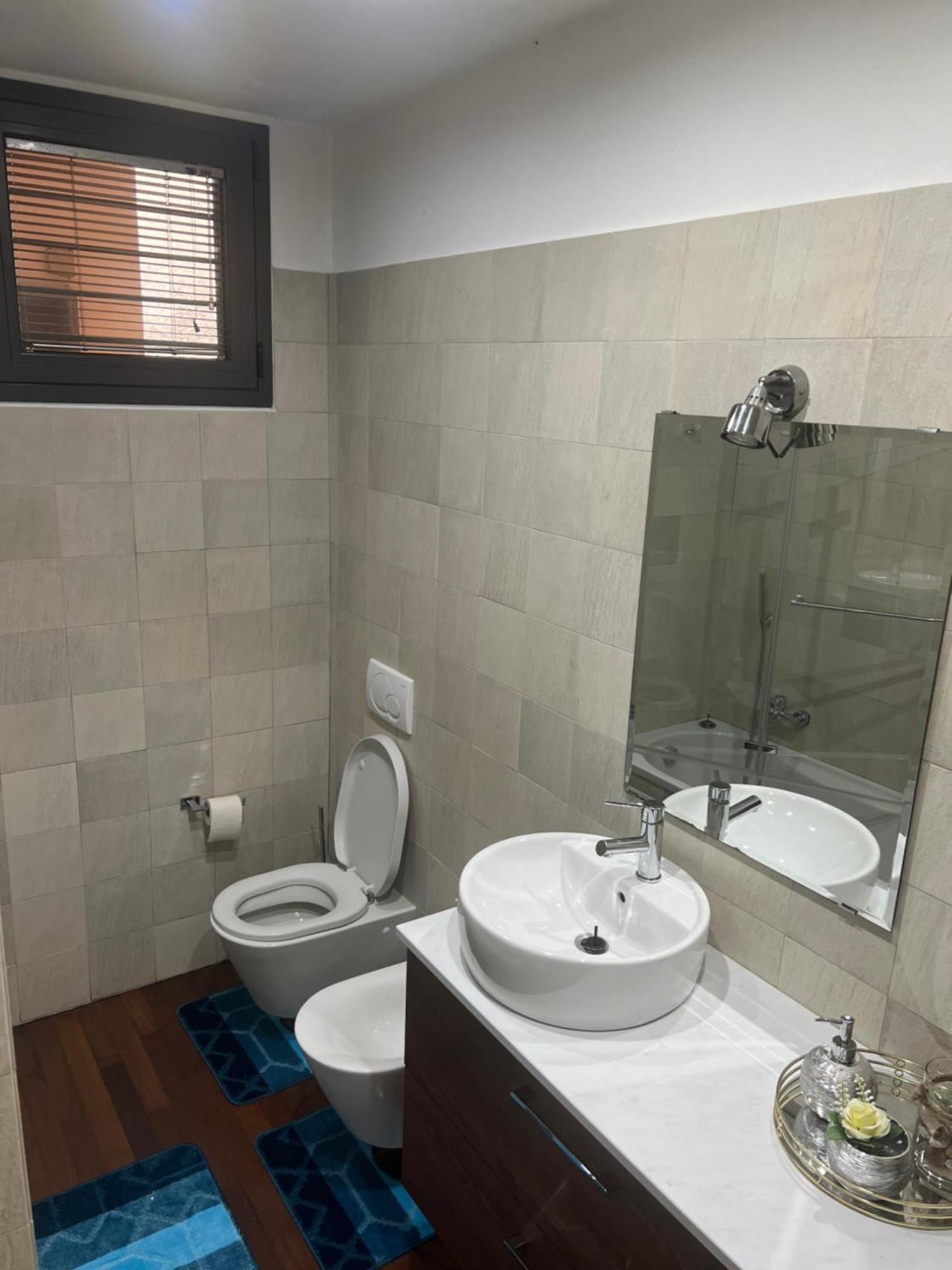 B&B Resilienza - Camera Privata Con Bagno Lecco Zewnętrze zdjęcie